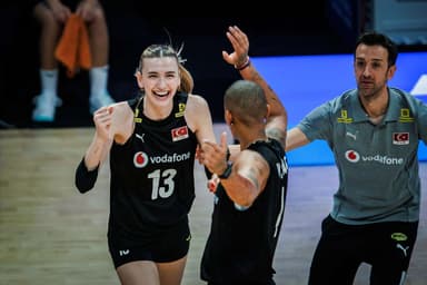 Dilay Özdemir, A Milli Kadın Voleybol Takımı'nda İlk Maçına Çıktı!