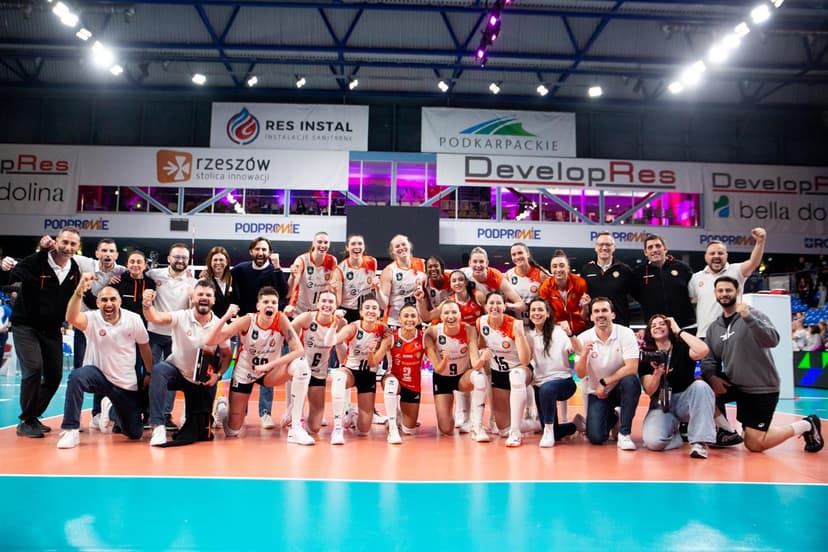 Dilay Özdemir ile Eczacıbaşı, Şampiyonlar Ligi Final Four'da